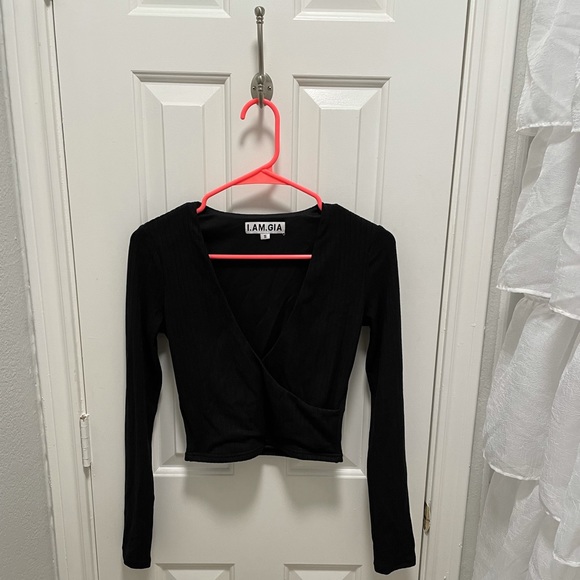 Black long sleeved crop top - Picture 1 of 4